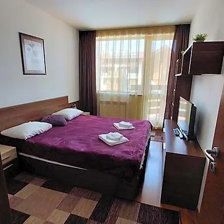 500м. от лифта сладък дом в белведере комплекс 4*