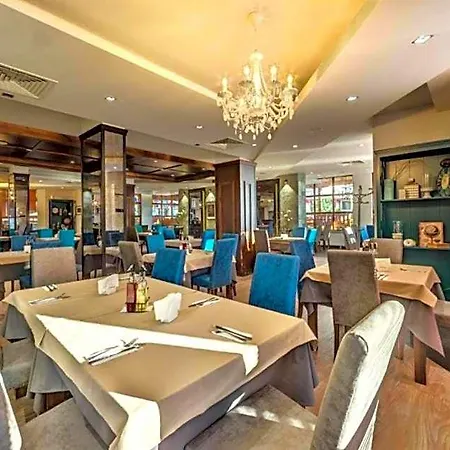 500м. от лифта сладък дом в белведере комплекс 4*